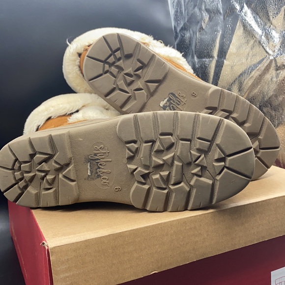 🟢 Versatile winter boots - 3/25 SALE - Picture 5 of 6